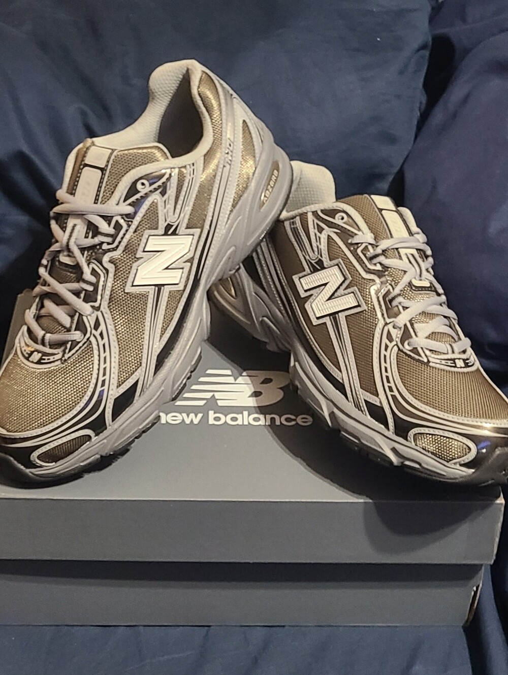 New Balance 740, New In Original Box! Men 10.5/Women 12